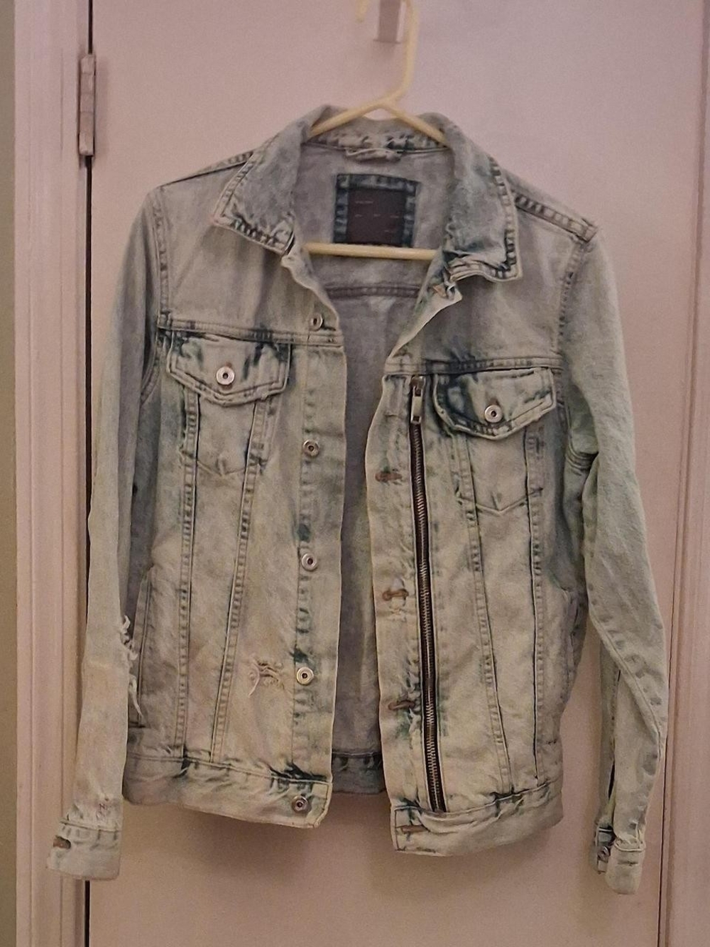 ZARA MAN MENS DISTRESSED STONE WASHED DENIM JACKET